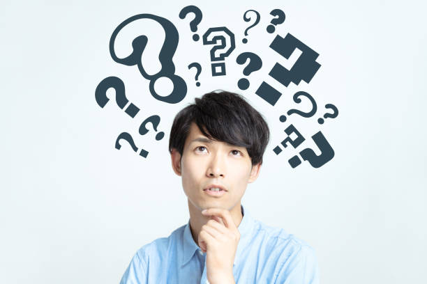 手続きをする人
